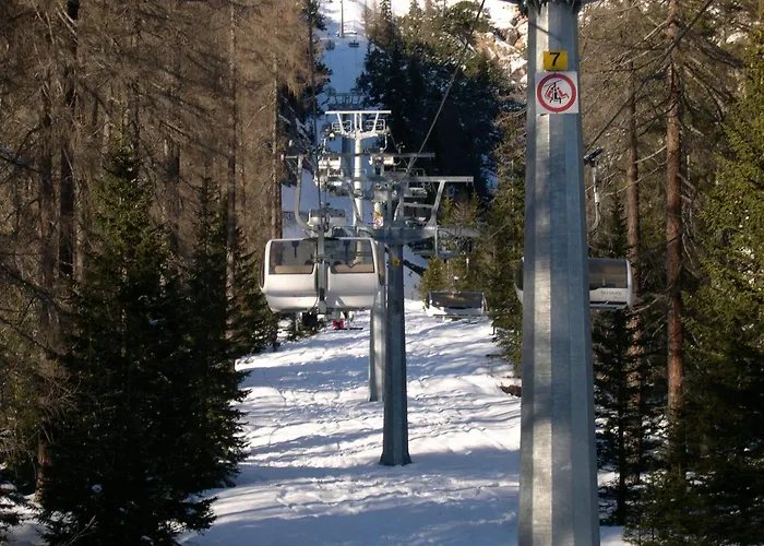 Hotel Alaska Cortina